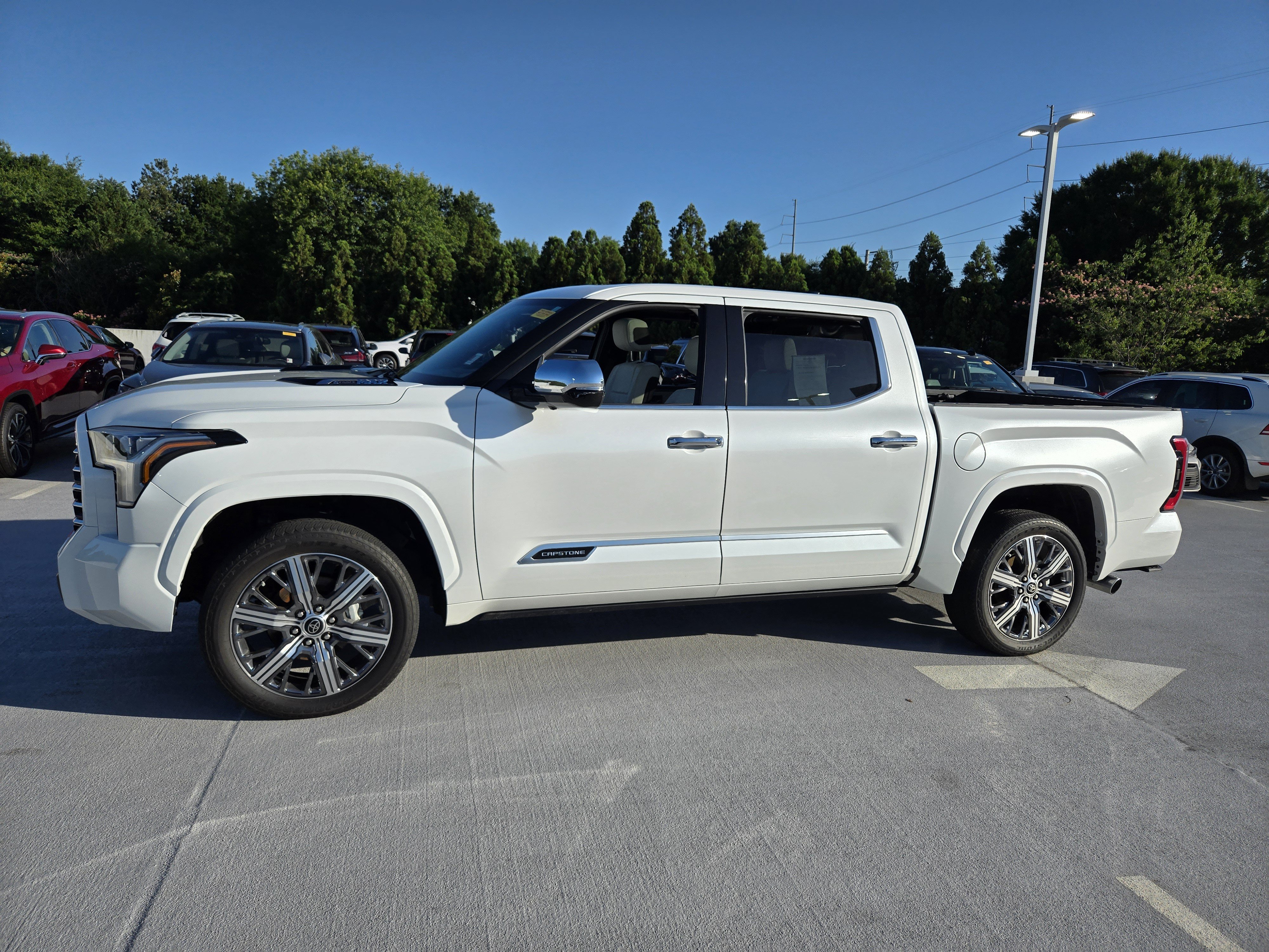 Used 2023 Toyota Tundra Capstone AWD/4WD image 2