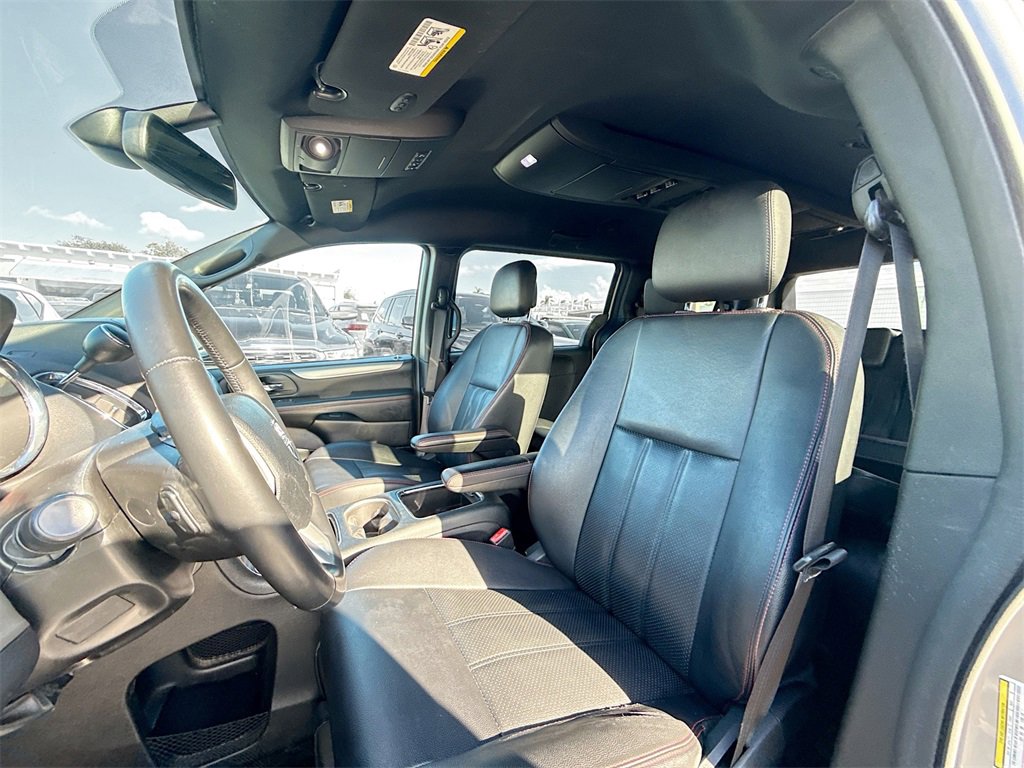 Used 2019 Dodge Grand Caravan GT image 22