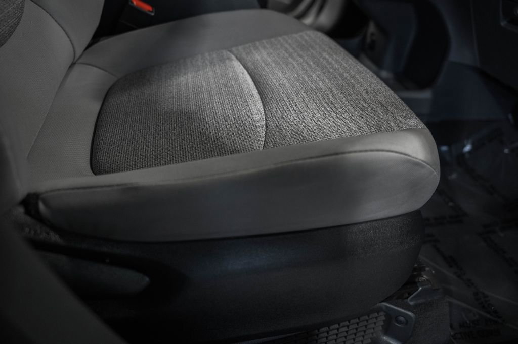 Used 2023 Toyota Sienna LE image 32