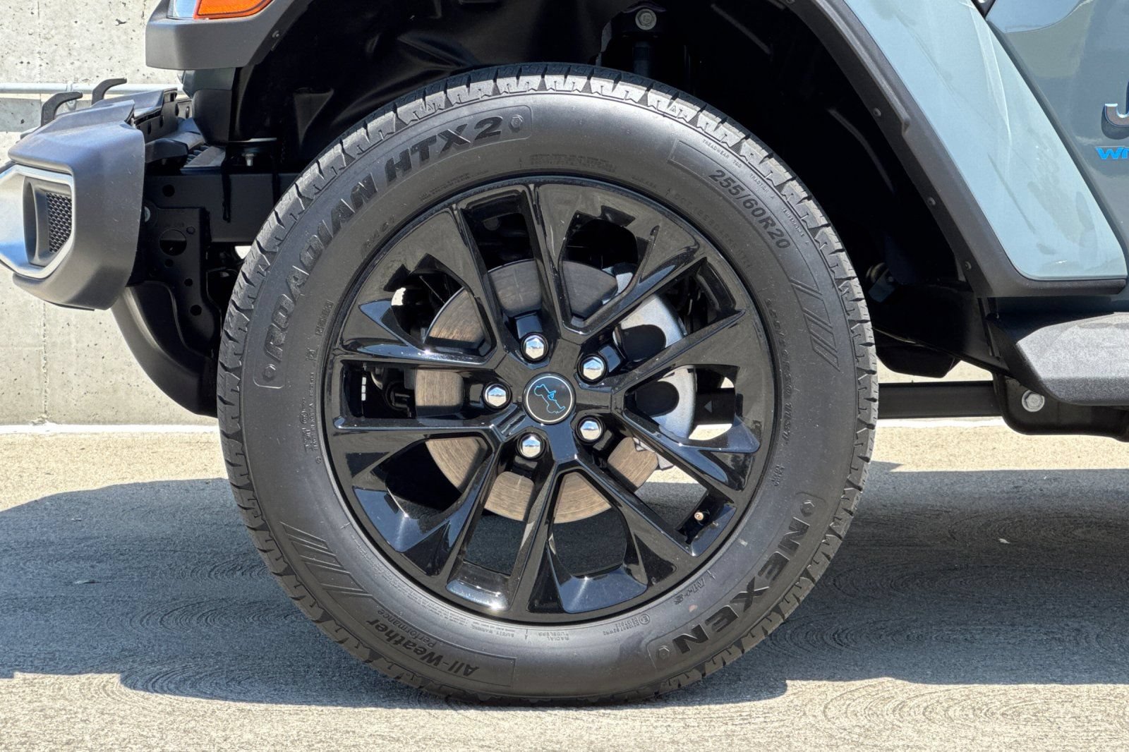 Used 2025 Jeep Wrangler Unlimited Sahara AWD/4WD image 26