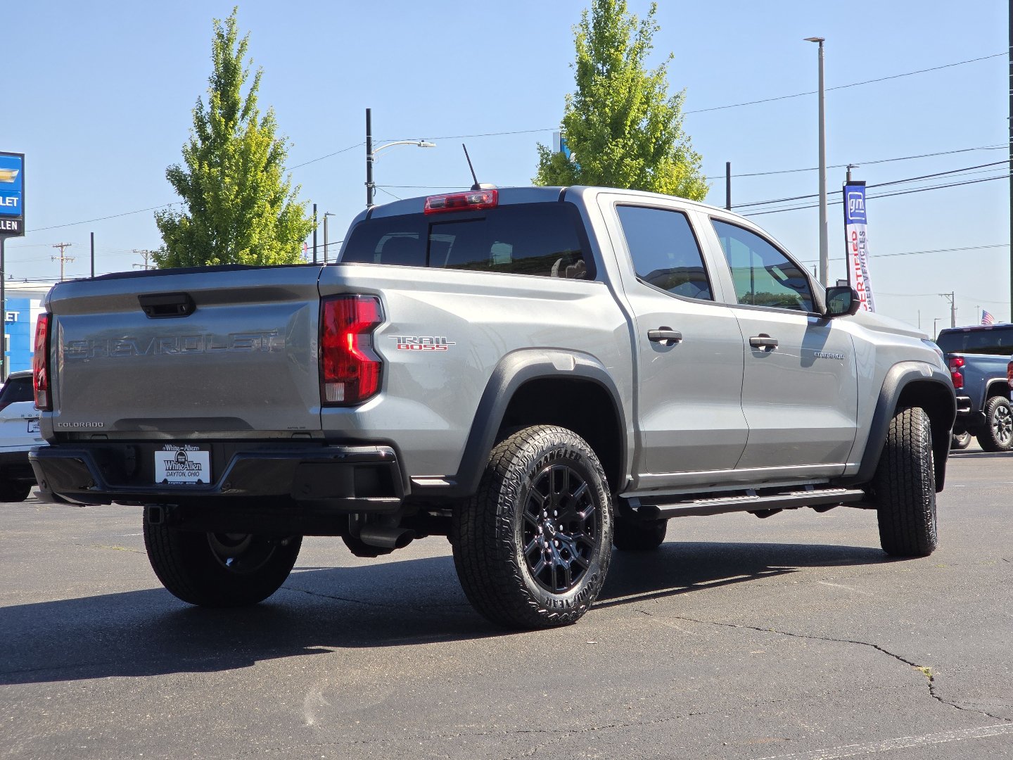 Used 2023 Chevrolet Colorado Trail Boss w/ Technology Package AWD/4WD image 28