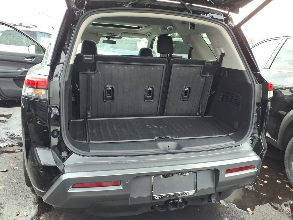 New 2026 Nissan Pathfinder SL image 31