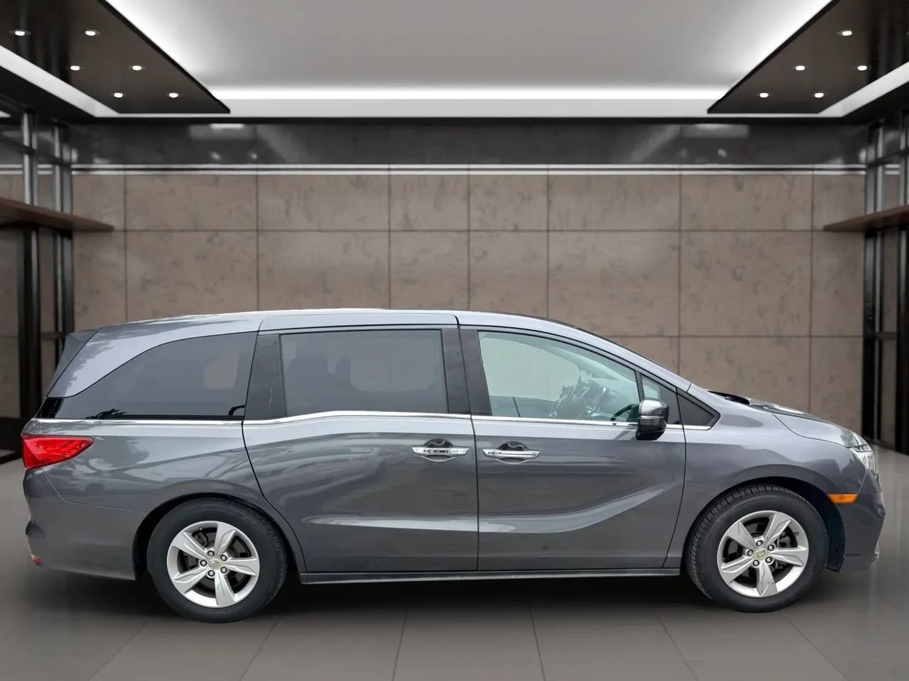 Used 2019 Honda Odyssey EX-L image 2