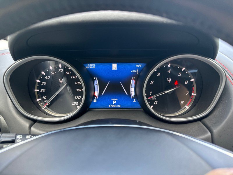 Used 2020 Maserati Levante GranLusso AWD/4WD image 49