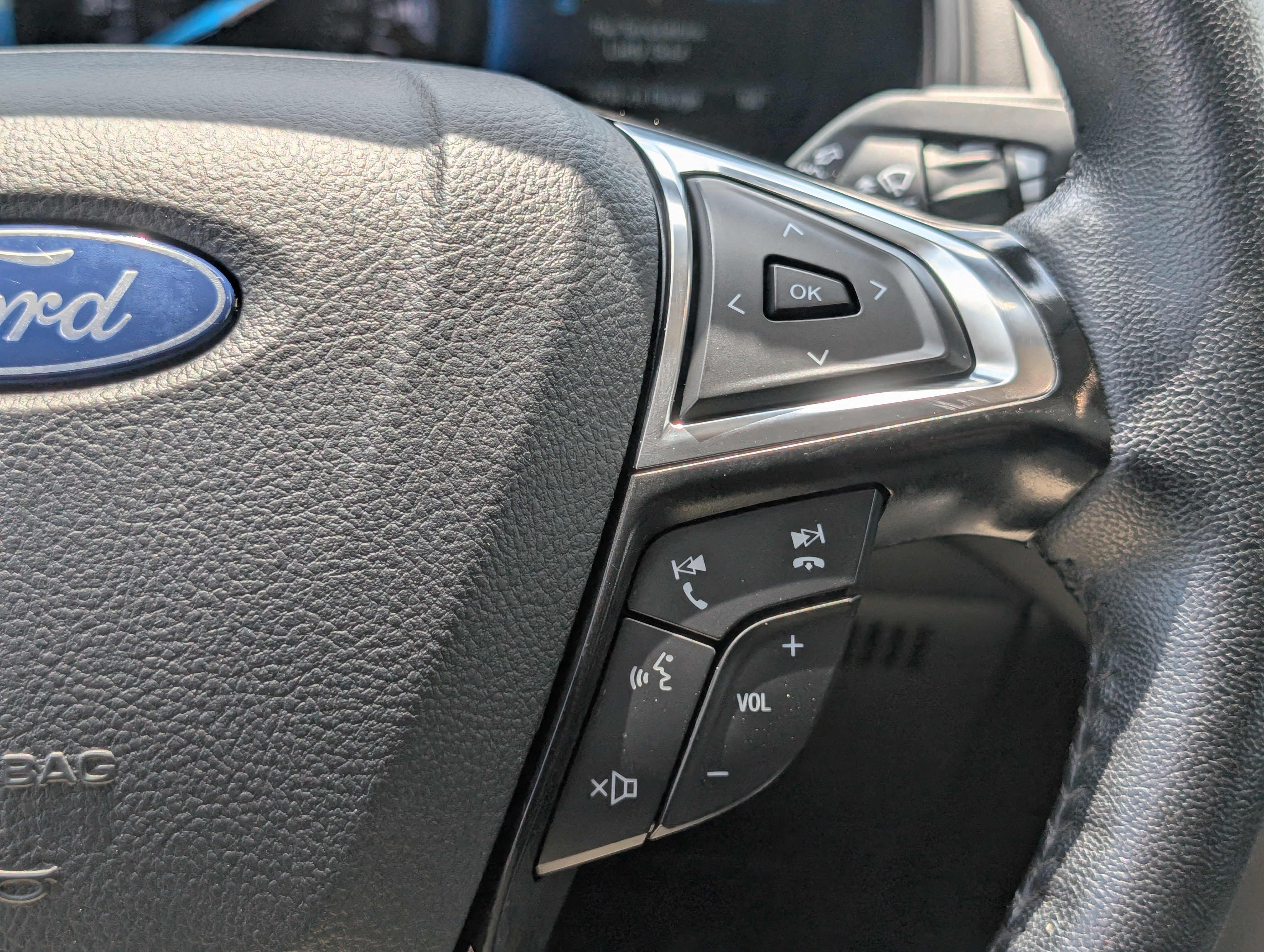 Certified 2024 Ford Edge SEL AWD/4WD image 21