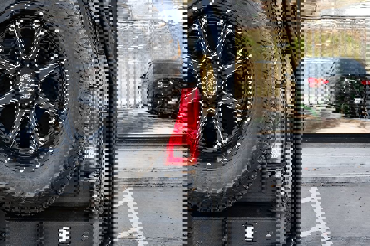 Used 2002 Ford Excursion Limited image 45