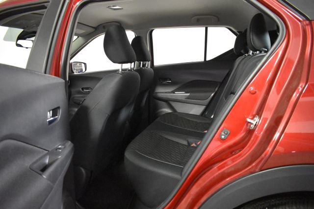 Certified 2023 Nissan Kicks SV FWD image 27