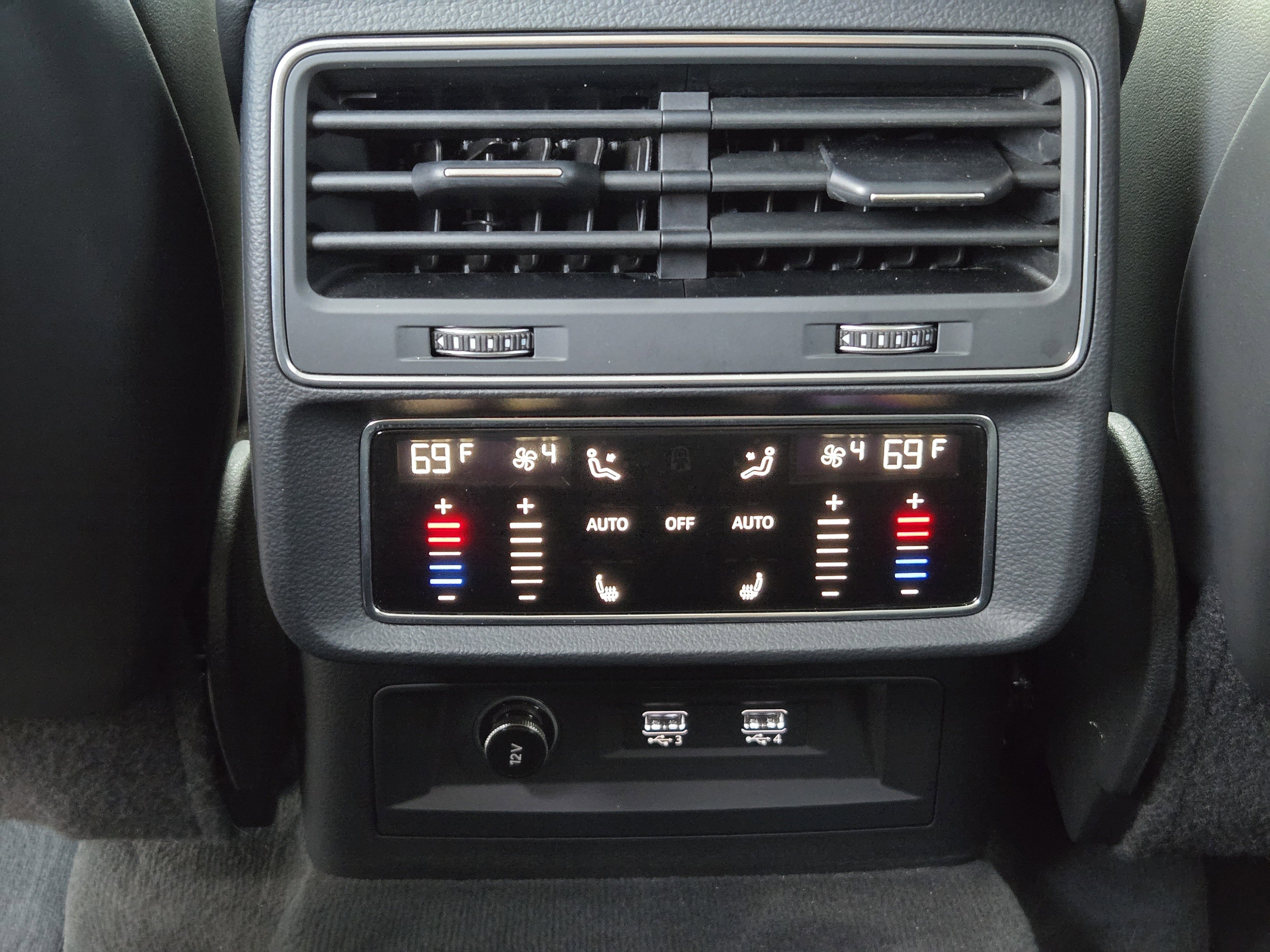 Used 2020 Audi Q7 3.0T Prestige w/ Prestige Package image 33