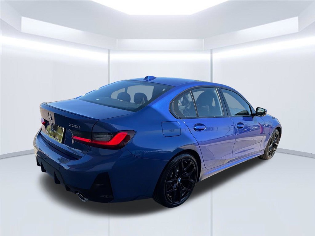 New 2026 BMW 330i Sedan w/ M Sport Package RWD image 6