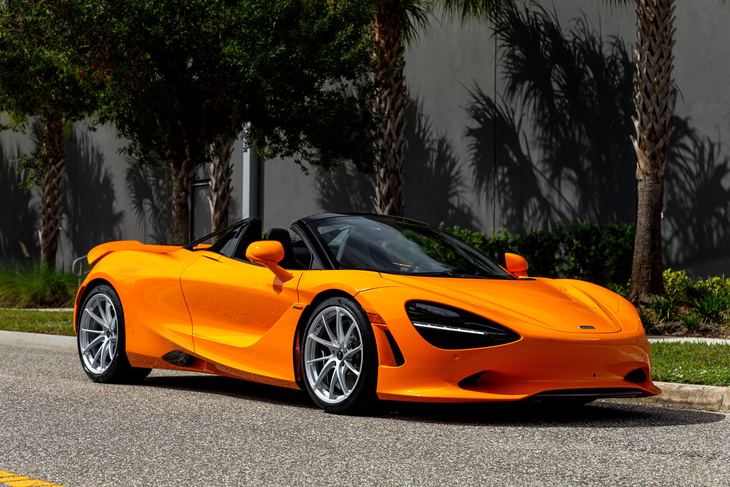 New 2027 McLaren 750S Spider RWD image 10