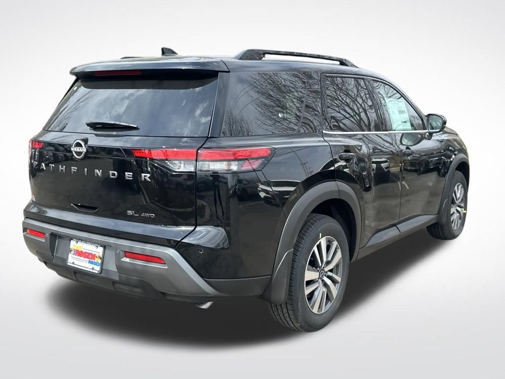 New 2026 Nissan Pathfinder SL image 5