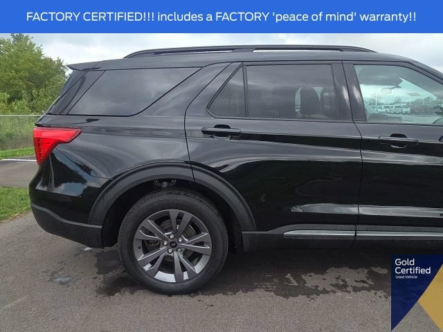 Used 2024 Ford Explorer XLT w/ Equipment Group 202A AWD/4WD image 12