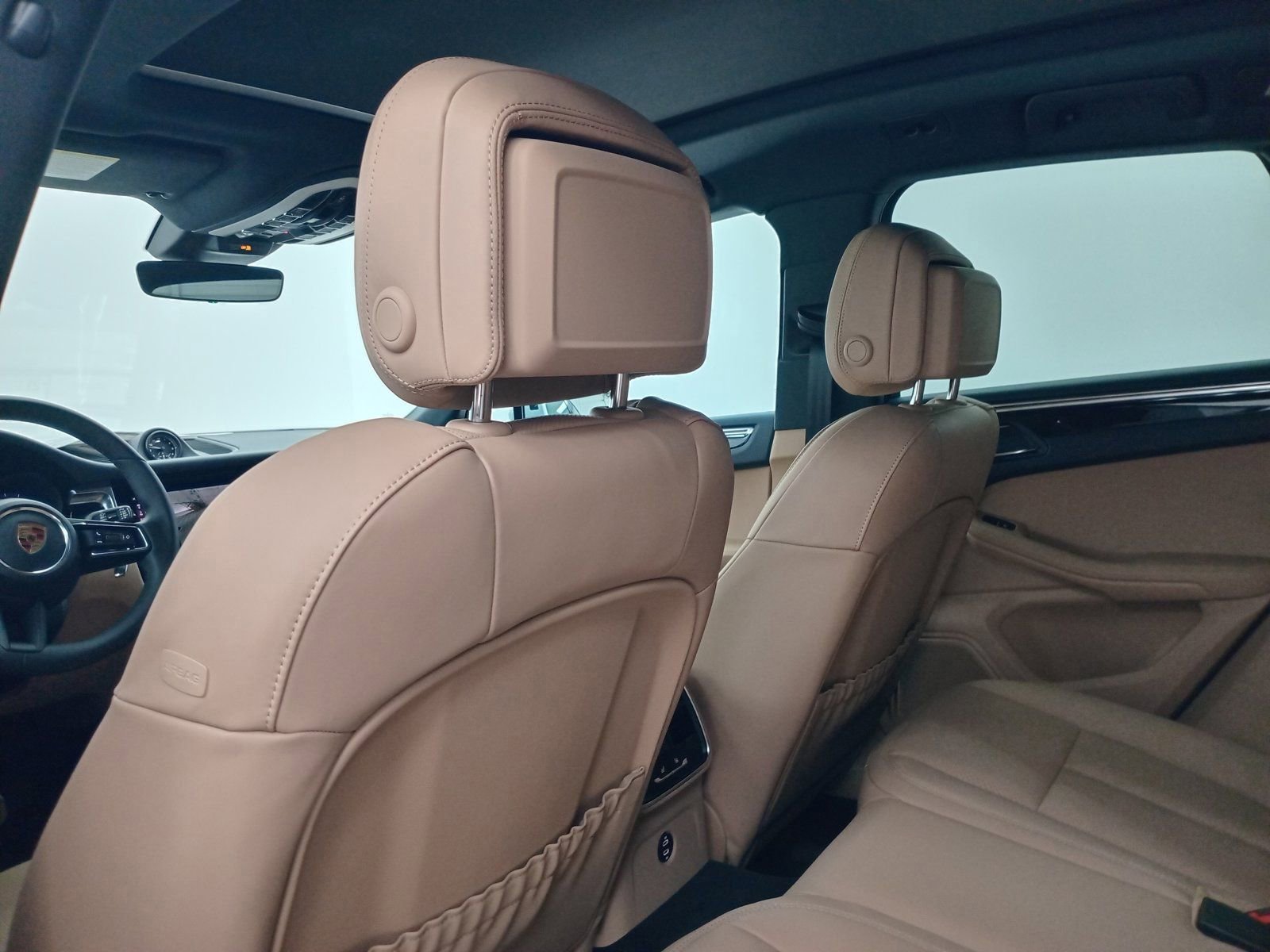 New 2026 Porsche Macan image 13