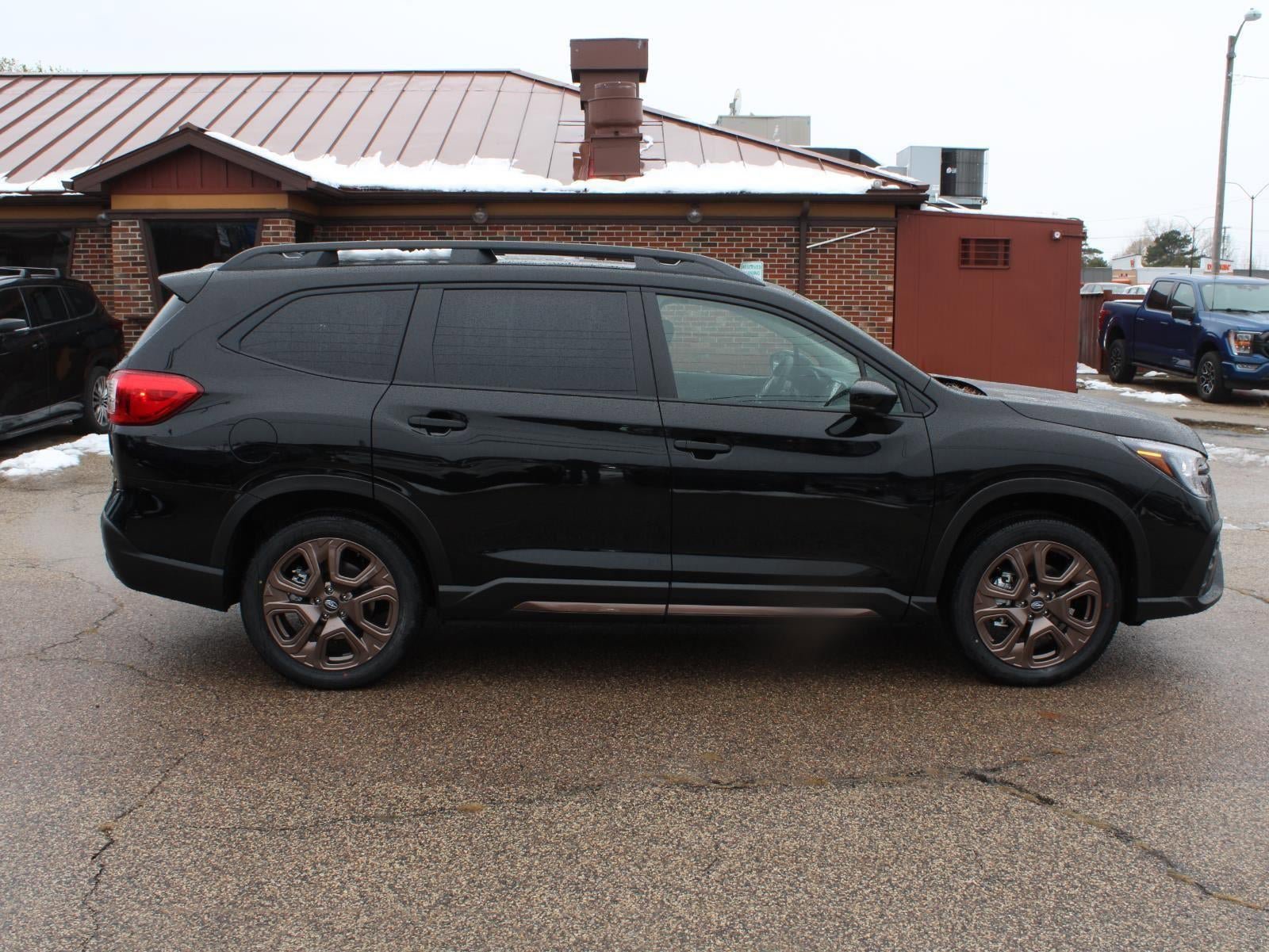New 2026 Subaru Ascent Limited Bronze image 4