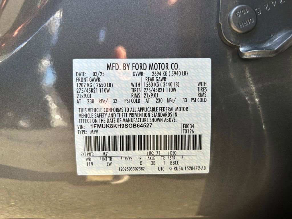 Used 2025 Ford Explorer ST-Line w/ ST-Line Street Pack AWD/4WD image 34