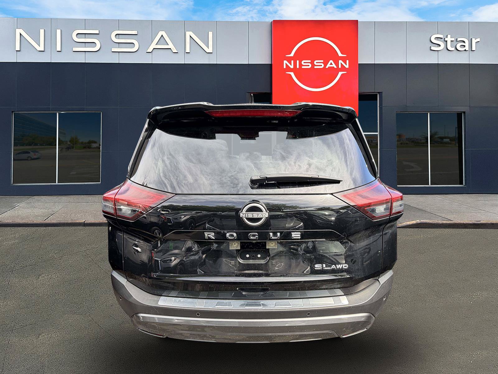 Used 2023 Nissan Rogue SL w/ SL Premium Package AWD/4WD image 5