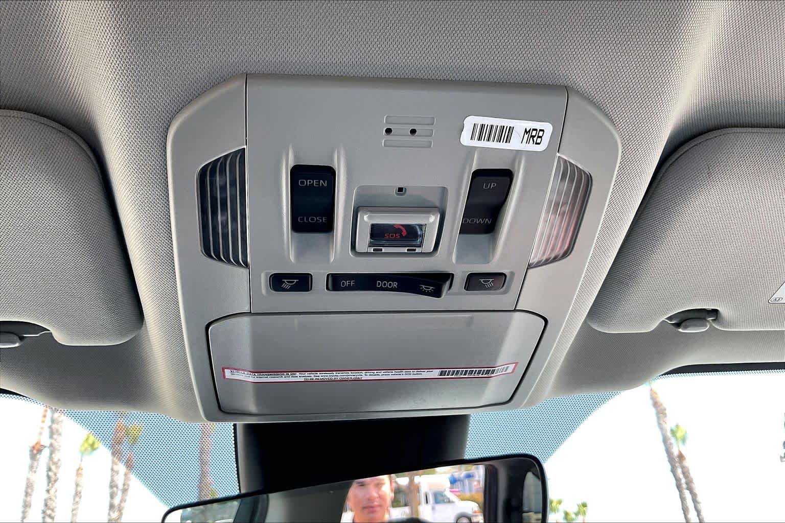 Used 2022 Toyota Highlander XLE FWD image 31