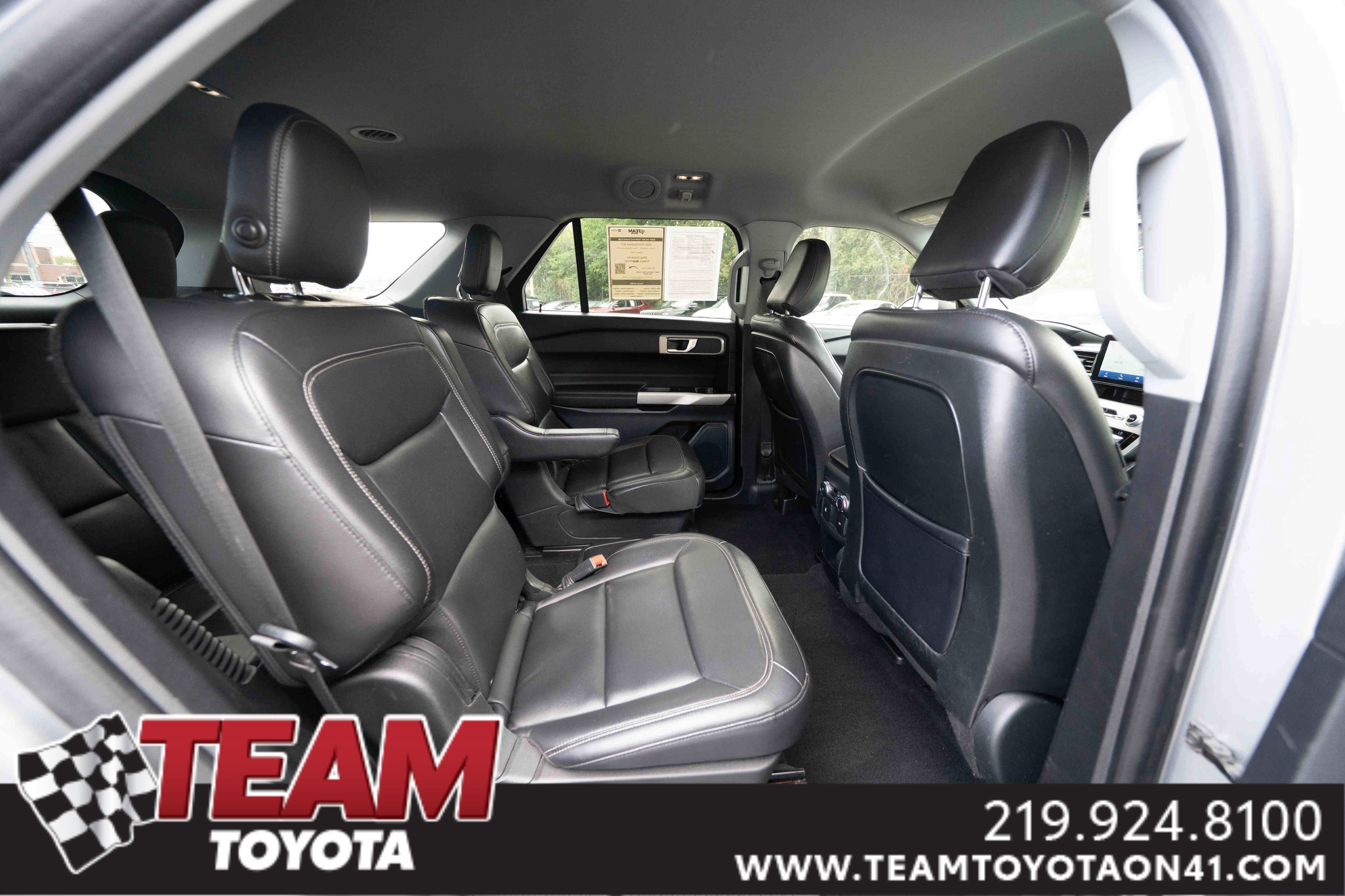 Used 2020 Ford Explorer XLT w/ Equipment Group 202A image 25