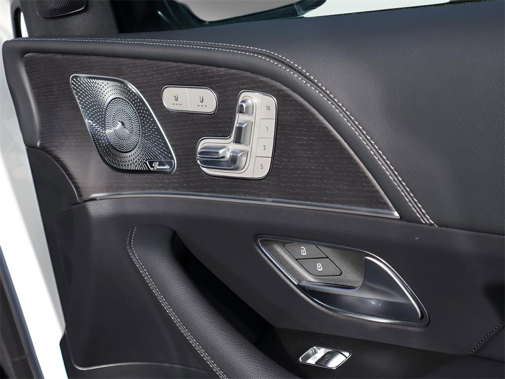 New 2026 Mercedes-Benz GLS 450 4MATIC image 16