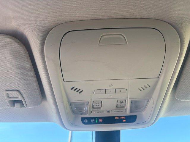 Used 2018 Cadillac XT5 Luxury FWD image 5