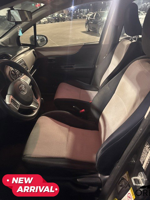 Used 2013 Toyota Yaris LE image 13