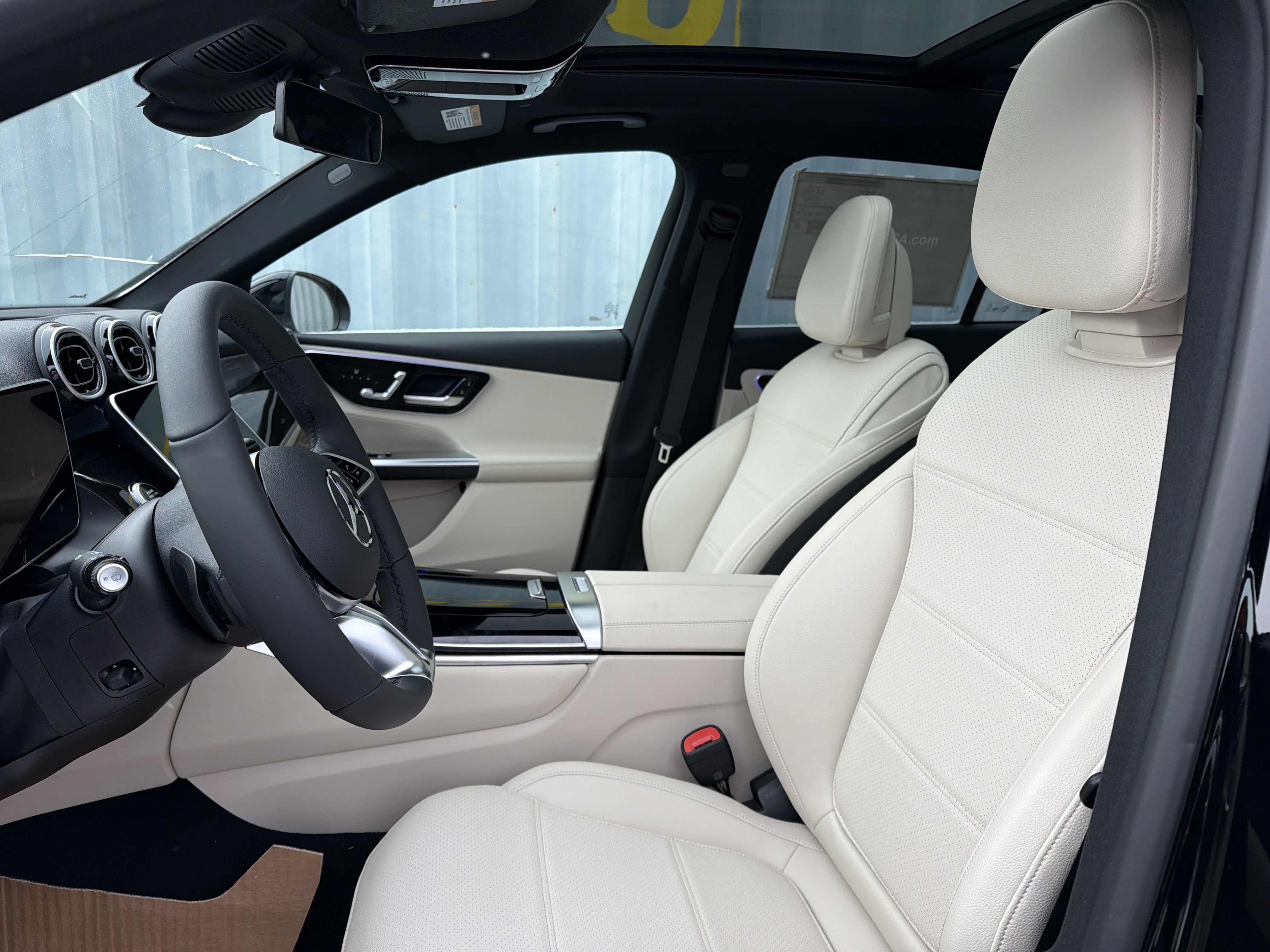 New 2026 Mercedes-Benz GLC 300 4MATIC image 9