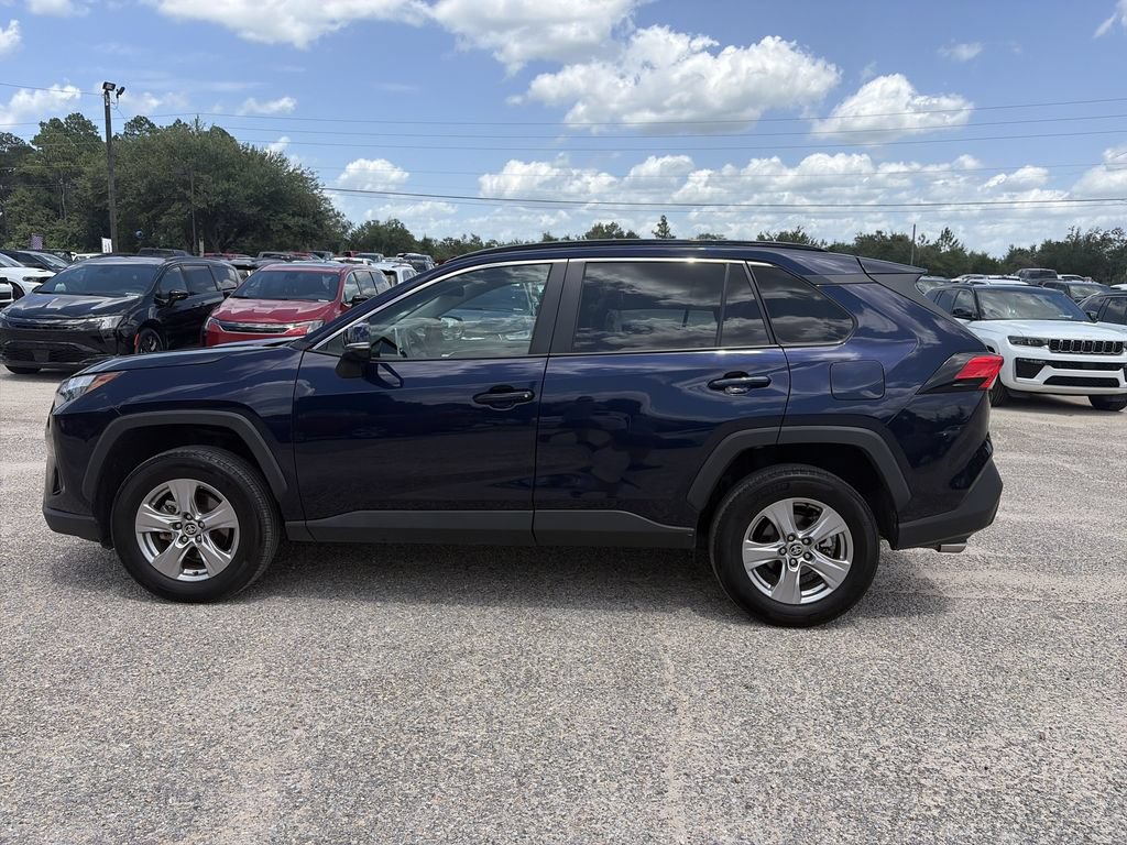 Used 2025 Toyota RAV4 XLE FWD image 3
