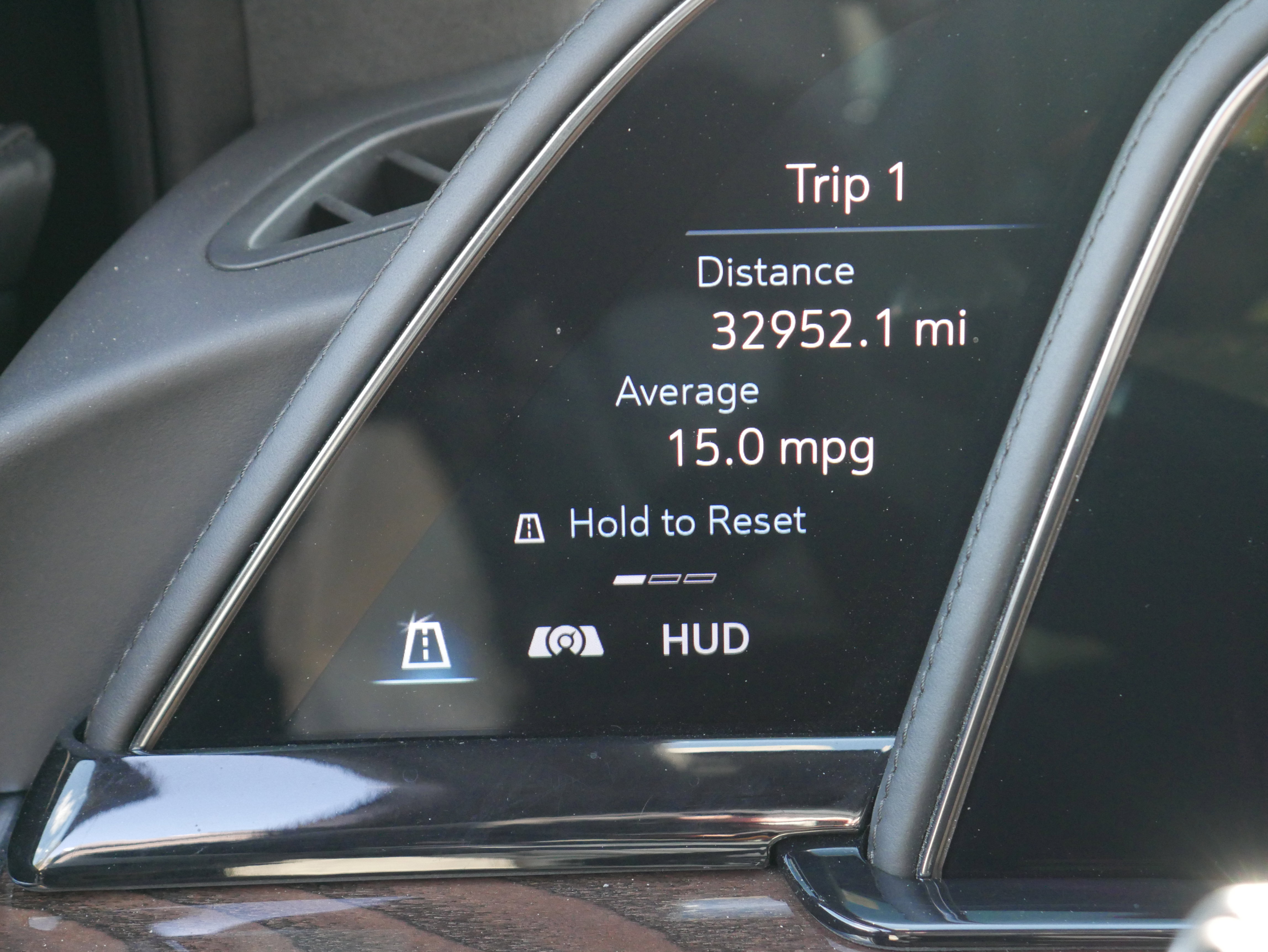 Used 2021 Cadillac Escalade Premium Luxury Platinum w/ Heavy-Duty Trailer Package image 43