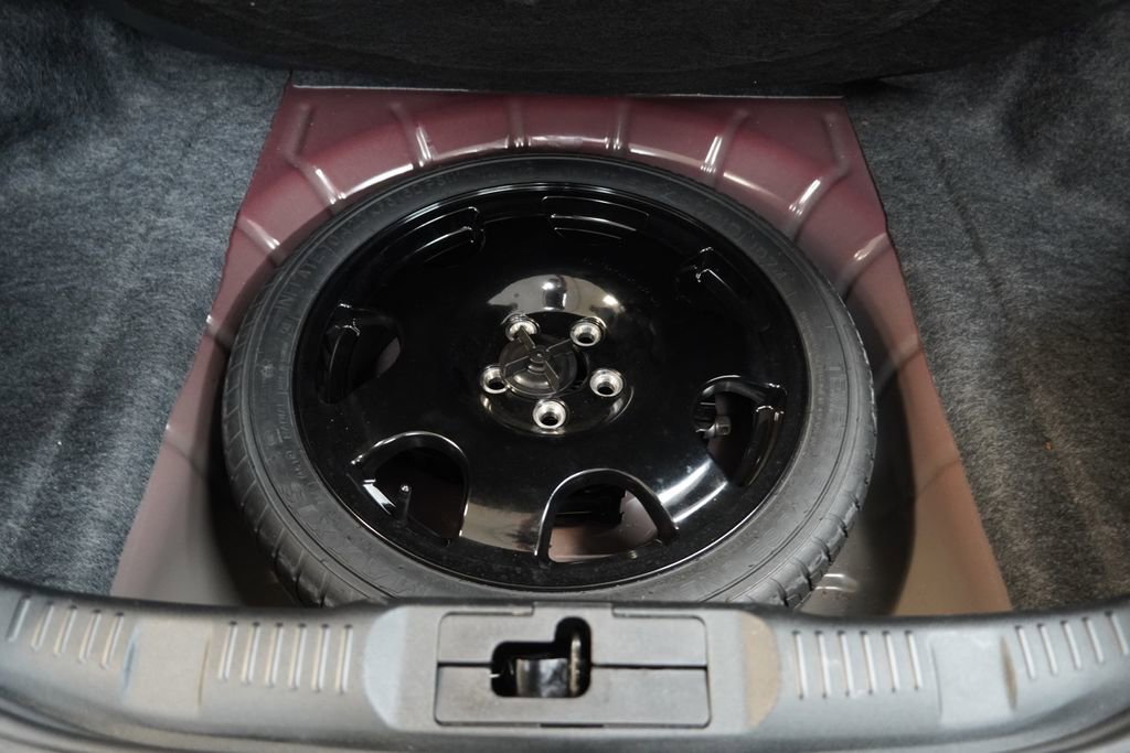 Used 2018 Ford Mustang Premium image 10