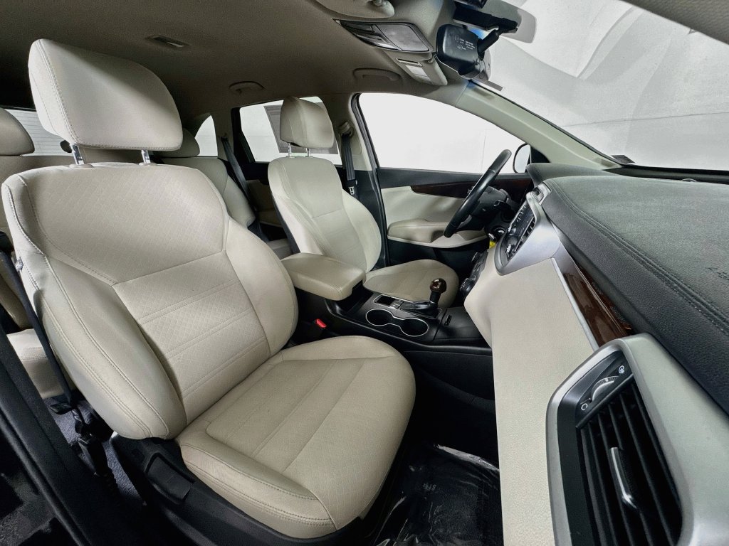 Used 2017 Kia Sorento FWD w/ LX Convenience Package image 27