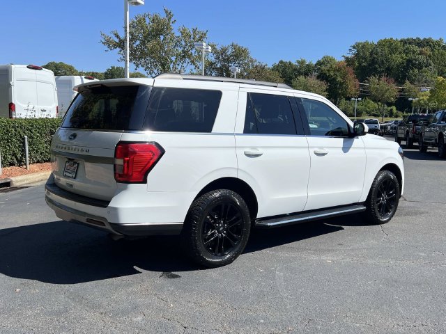 Used 2023 Ford Expedition XLT AWD/4WD image 4