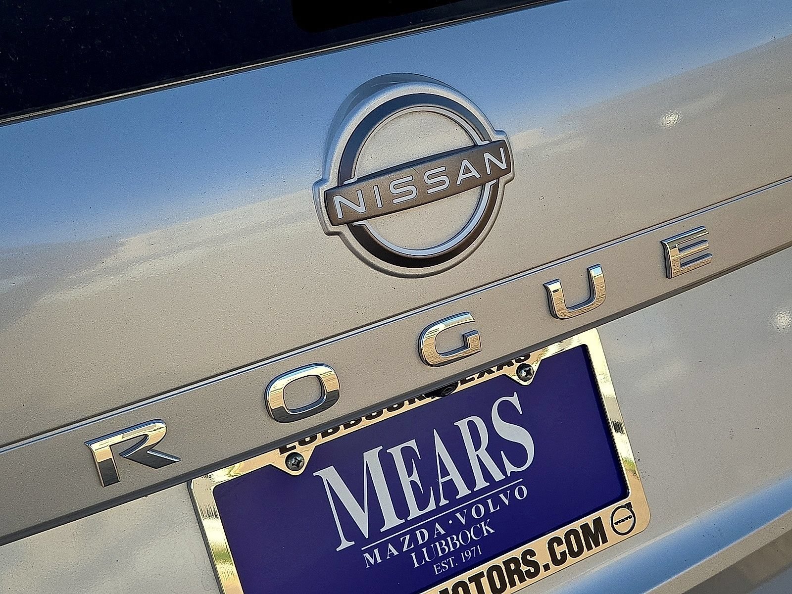 Used 2022 Nissan Rogue SV FWD image 11