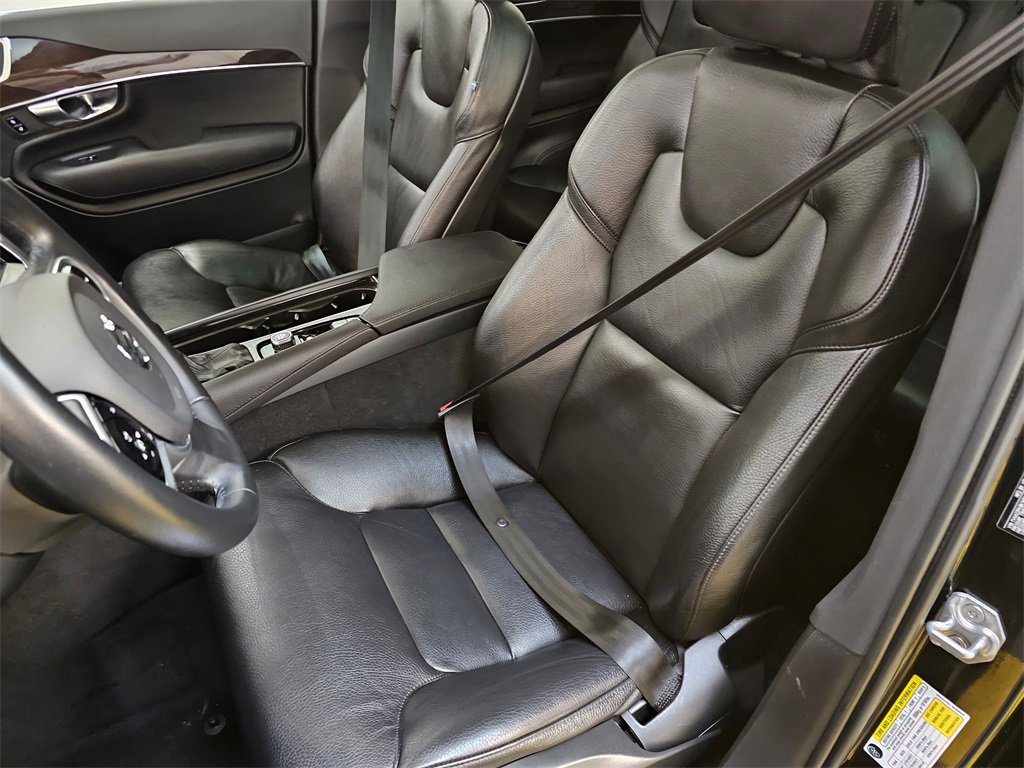 Used 2019 Volvo XC90 T6 Momentum w/ Protection Package image 24