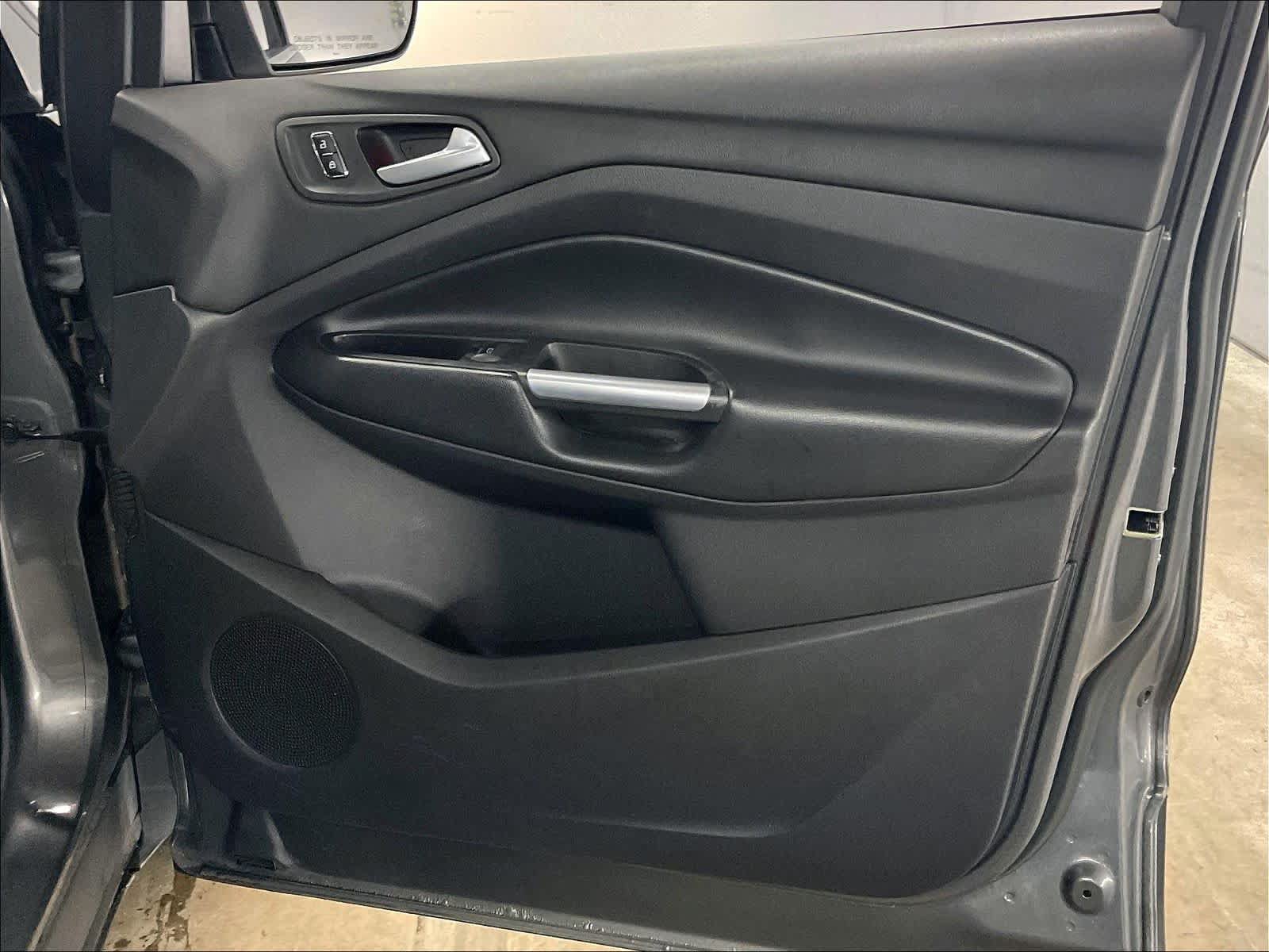 Used 2014 Ford Escape Titanium w/ Equipment Group 401A FWD image 24