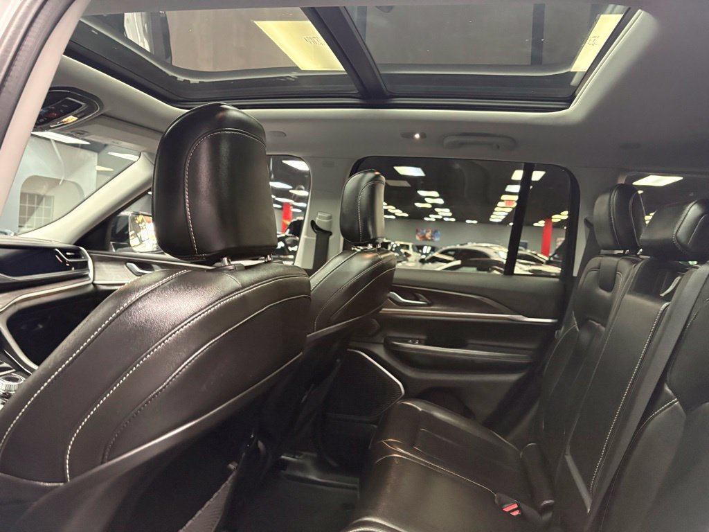 Used 2022 Jeep Grand Cherokee Limited 4xe AWD/4WD image 35
