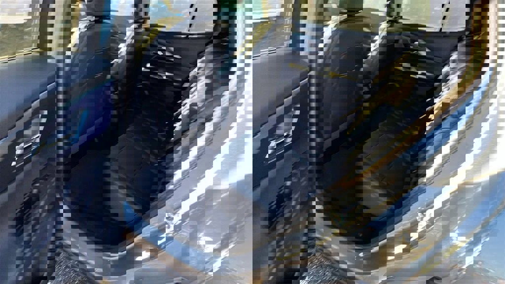 New 2026 Chevrolet Equinox EV LT image 15