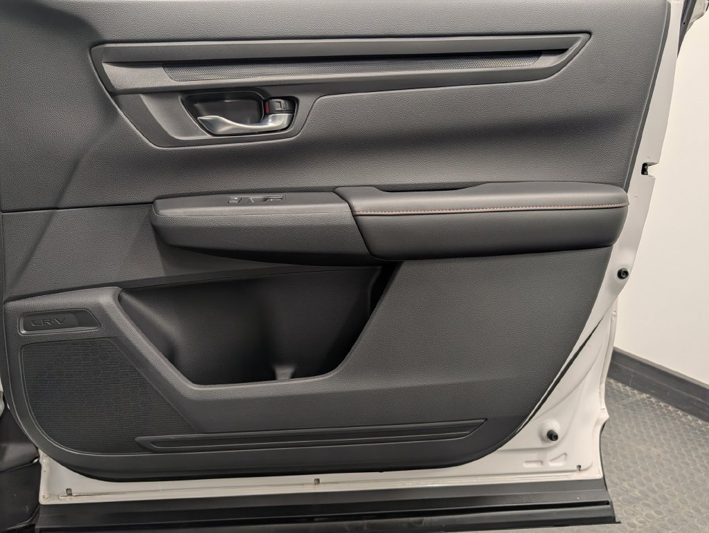Used 2025 Honda CR-V Sport-L image 32