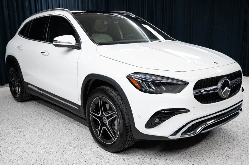 New 2026 Mercedes-Benz GLA 250 4MATIC image 3