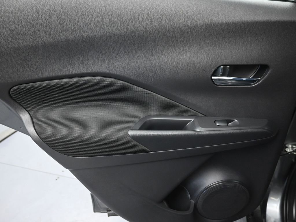 Used 2024 Nissan Kicks SV FWD image 21