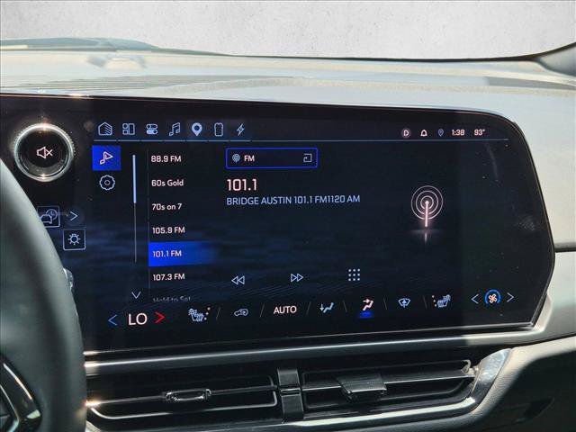 Used 2024 Chevrolet Equinox EV RS FWD image 11