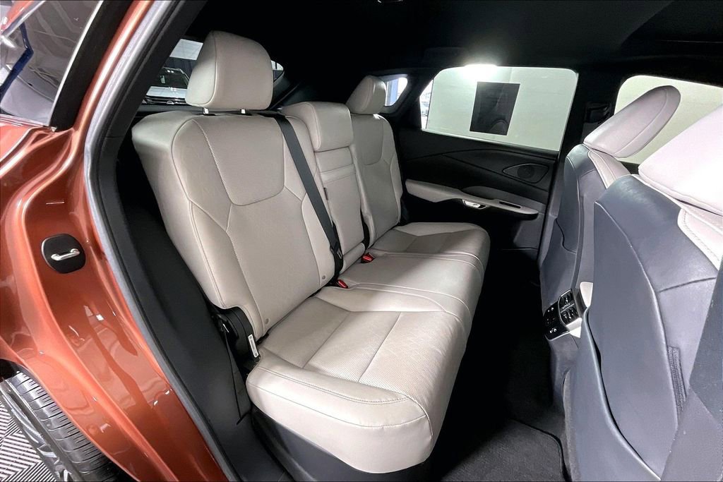 Used 2024 Lexus RX 350 Premium Plus w/ Convenience Package image 38