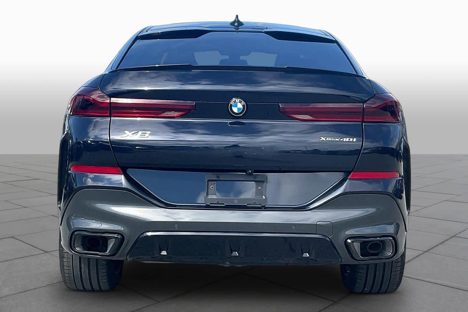 Certified 2022 BMW X6 xDrive40i w/ M Sport Package AWD/4WD image 4