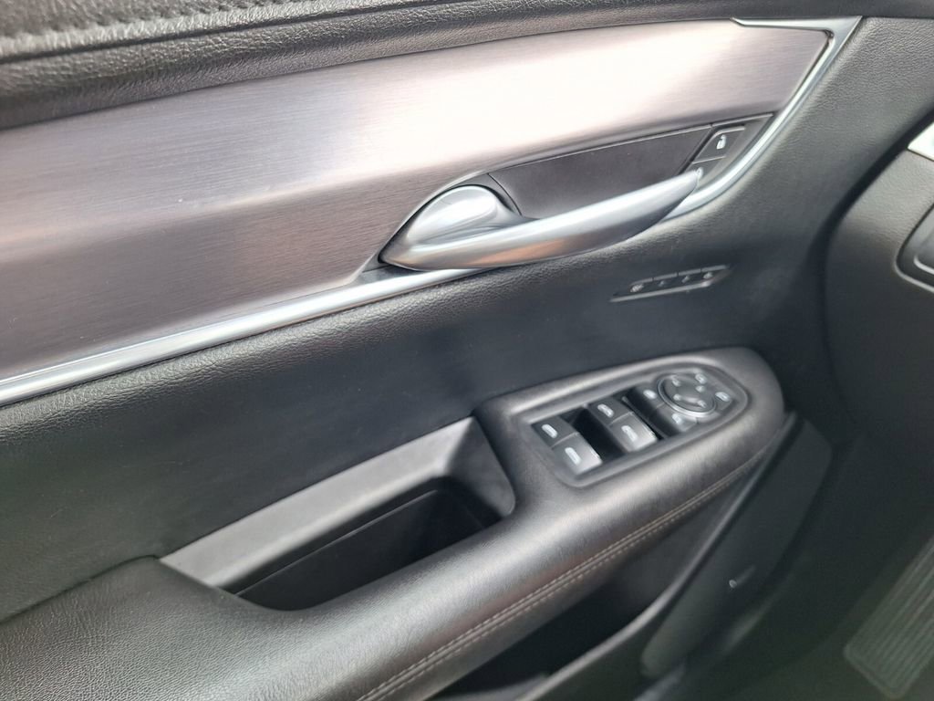 Used 2019 Cadillac XT5 Luxury image 15