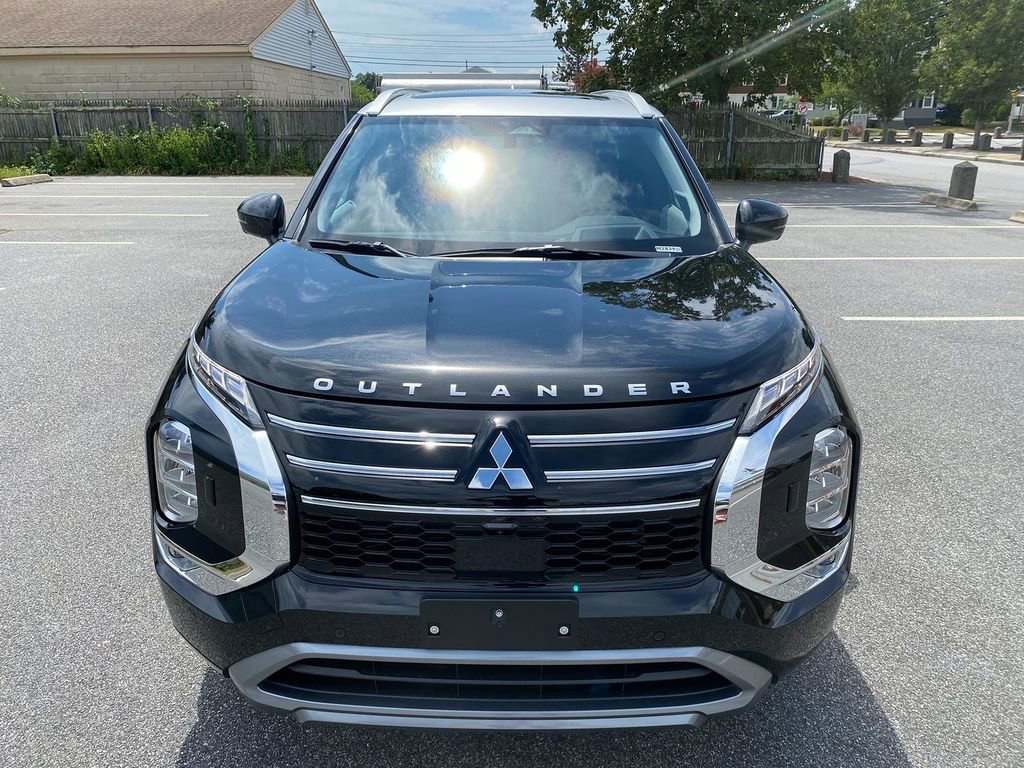 New 2025 Mitsubishi Outlander SEL image 3