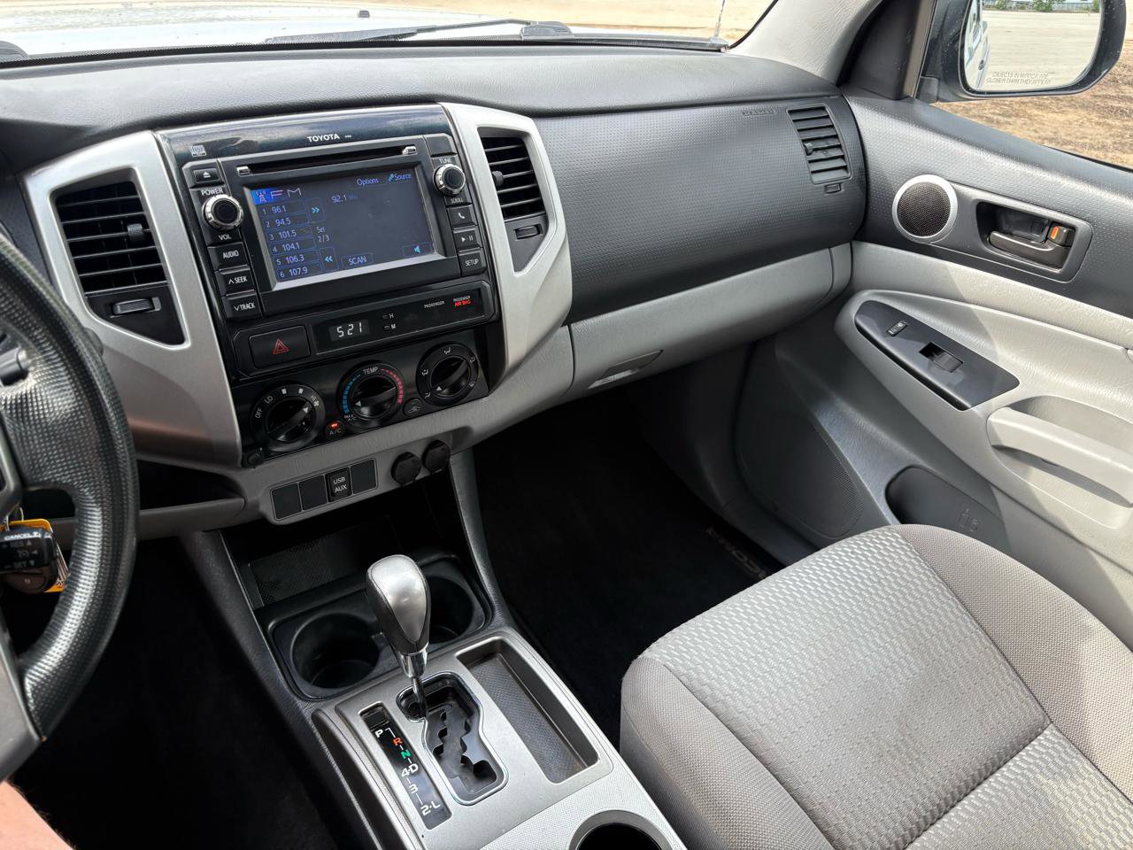 Used 2013 Toyota Tacoma PreRunner w/ SR5 Pkg image 12