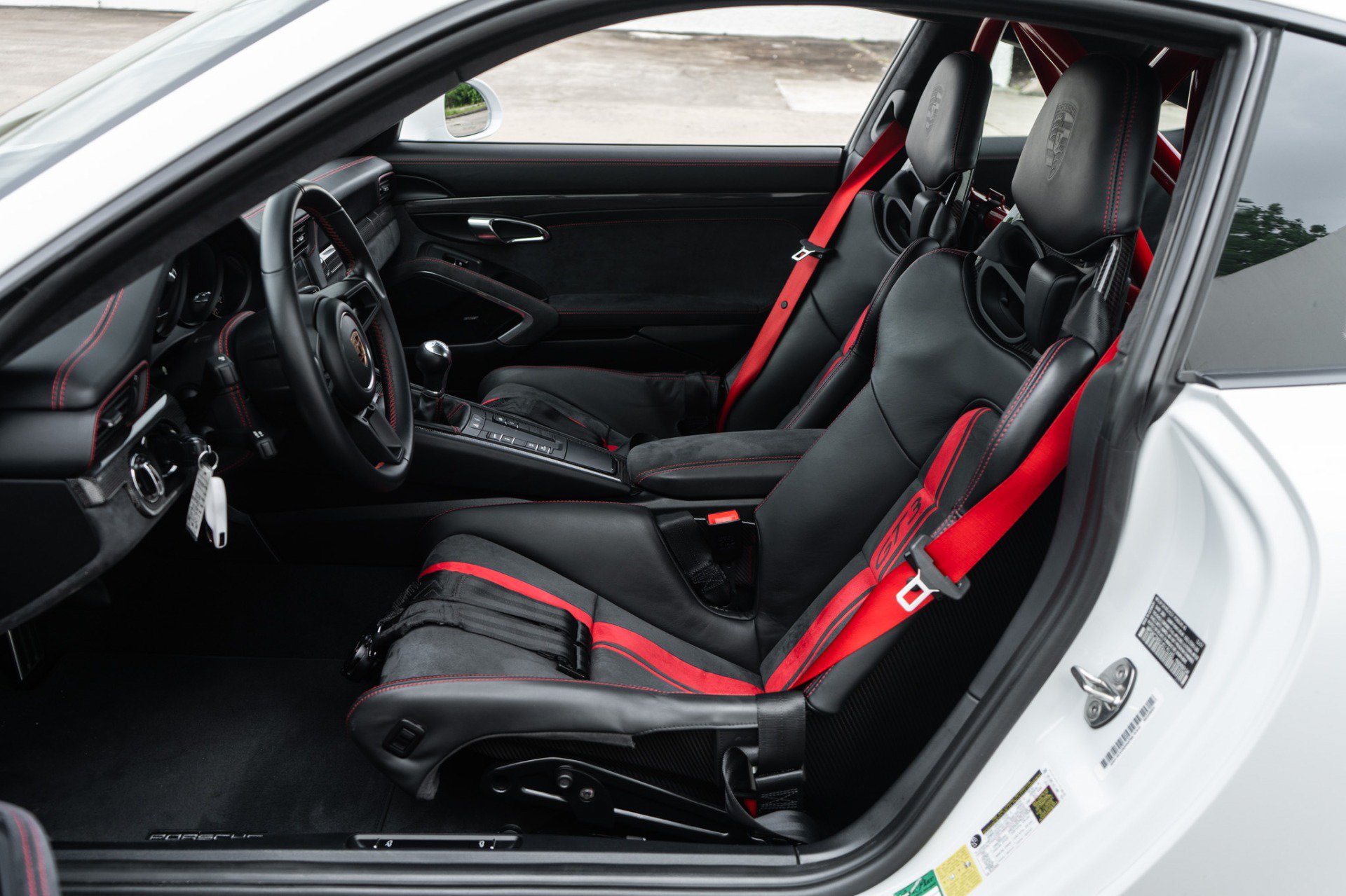 Used 2018 Porsche 911 GT3 RWD image 6