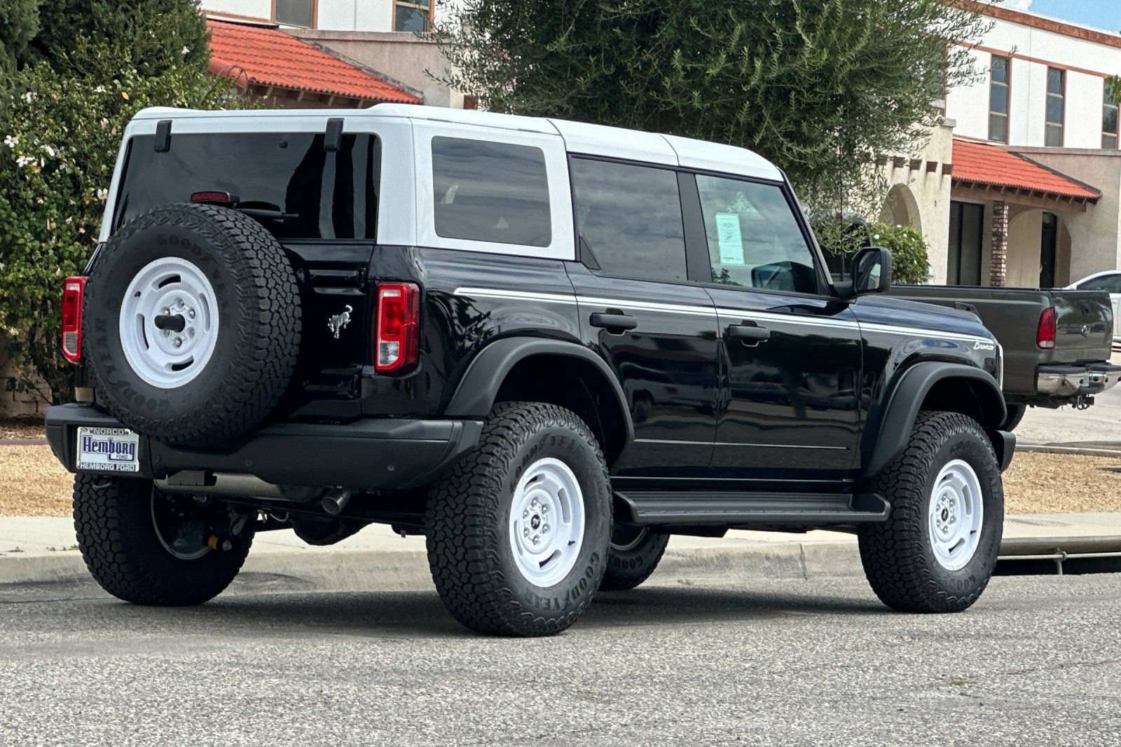 New 2026 Ford Bronco Heritage Edition AWD/4WD image 4