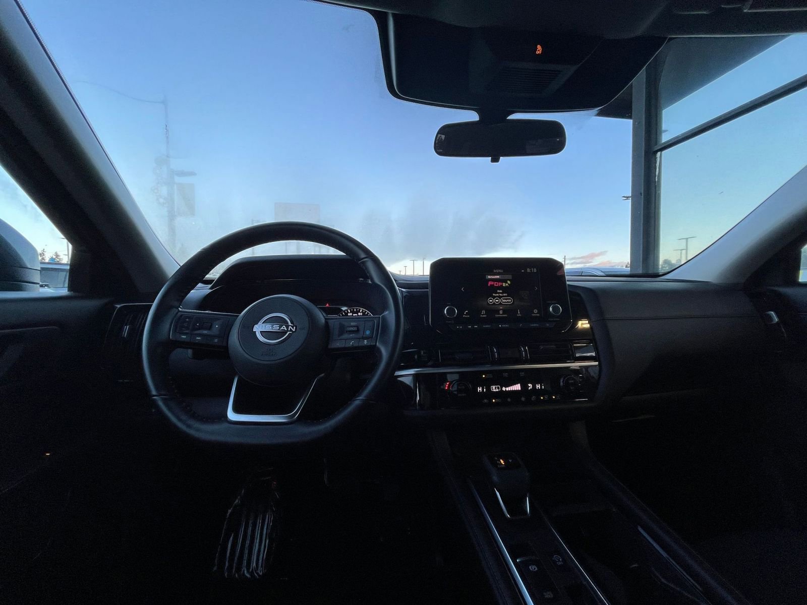 Used 2025 Nissan Pathfinder SV image 35