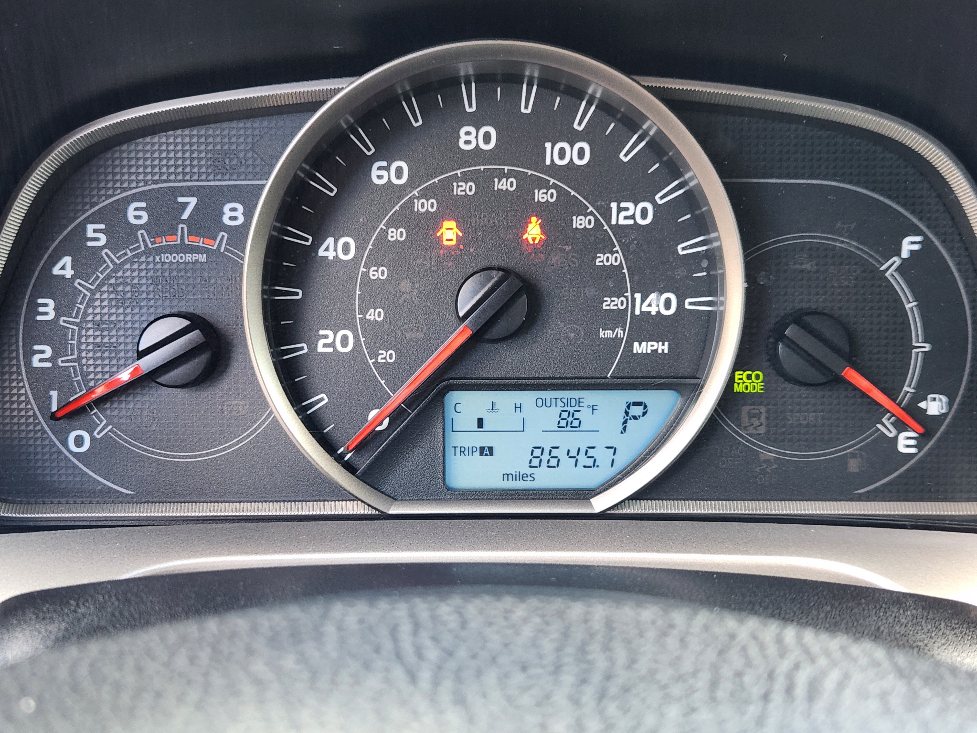 Used 2014 Toyota RAV4 XLE AWD/4WD image 10