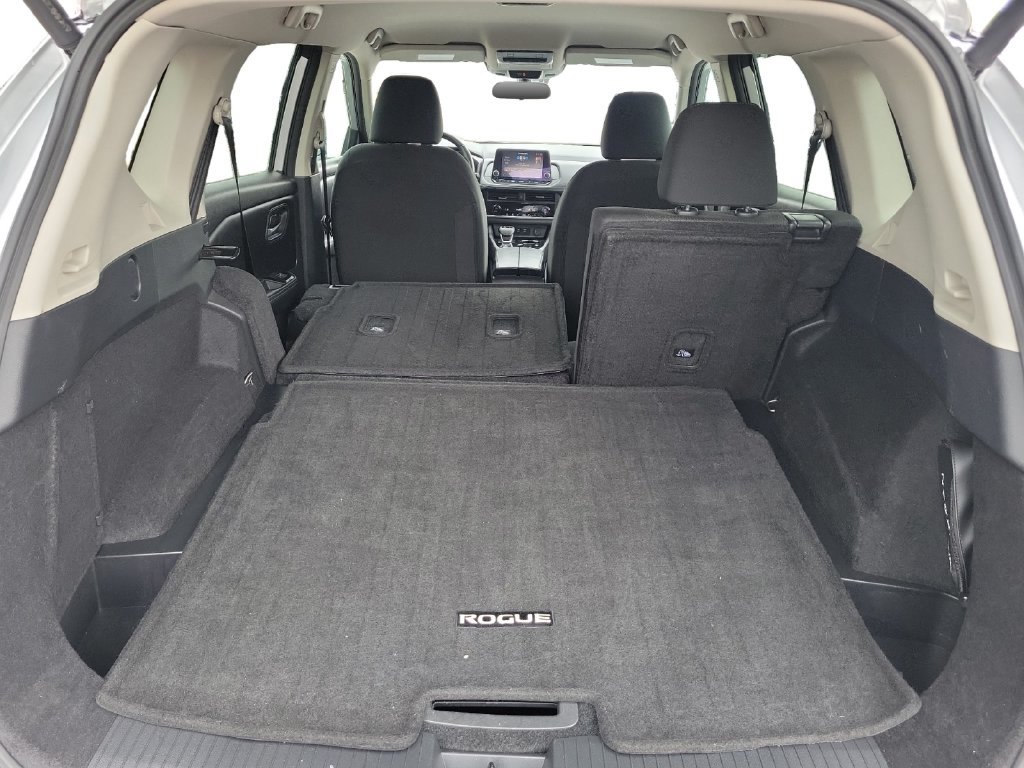 Used 2025 Nissan Rogue SV FWD image 26